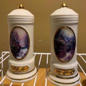 Avon Thomas Kinkade Cottage Collection Salt & Pepper Shaker